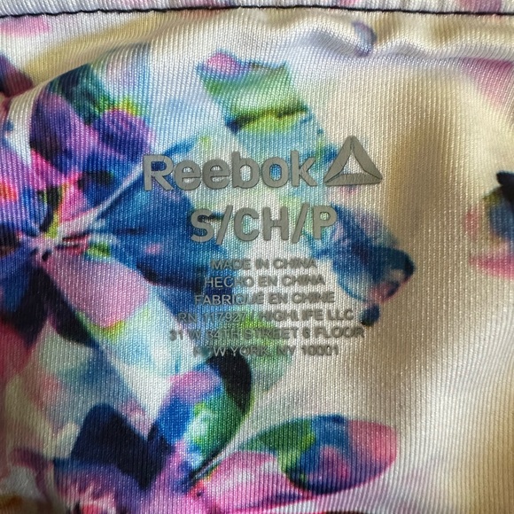 Girls Reebok - Picture 2 of 2